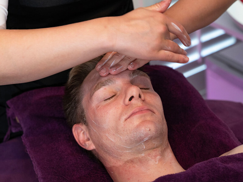 Monera Beauty Clinic Thame Mens Image 04 Men's Facial Thame